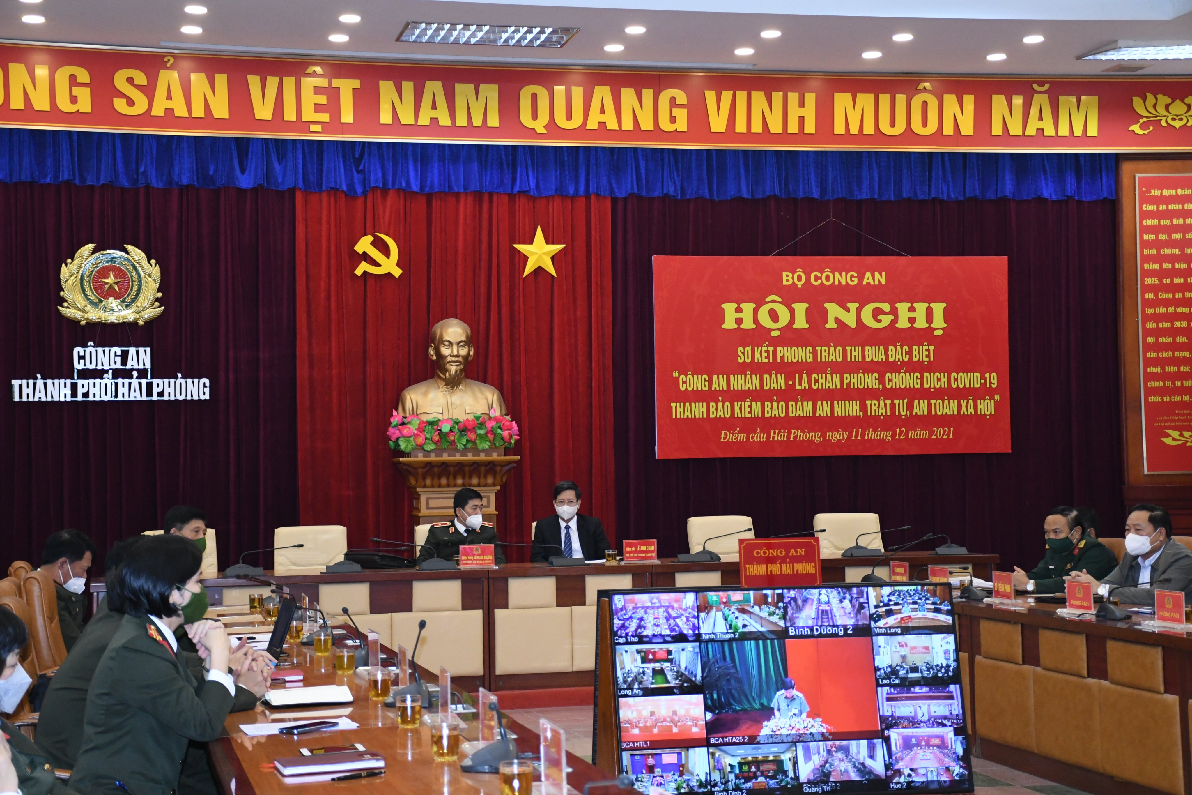 Công an nhân dân - Lá chắn thép phòng, chống dịch Covid-19 - Thanh bảo kiếm bảo đảm an ninh, trật tự, an toàn xã hội